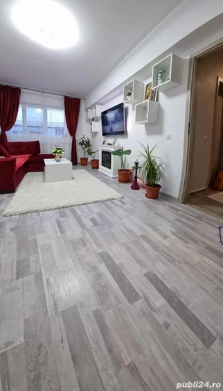 Apartament cu doua camere de vanzare Aparatorii Patriei - 5