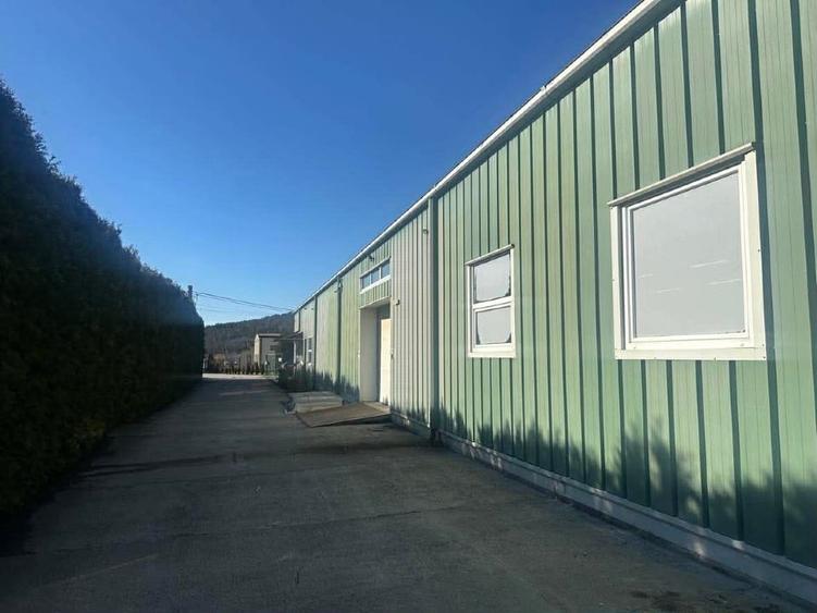 Vanzare hala industriala si spatiu birouri - 2