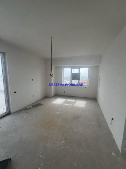 Km 5-Veterani, ap 2 cam, etaj 4 , bloc nou, terasa 41 - 1