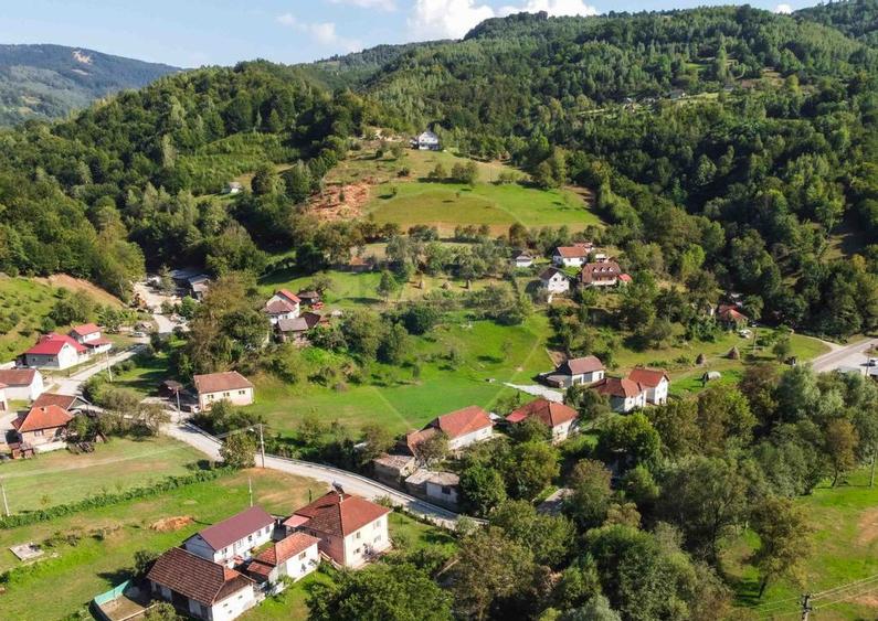 Casa cu anexe ?i teren de 4177 mp de vanzare, Munteni,... - 25