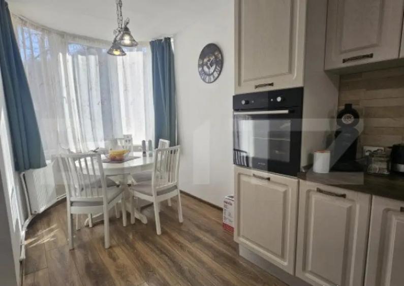 CASA SUPERBA CU 5 CAMERE, 168 MP, IN ?OIMU? LA 15 MINUTE - 12