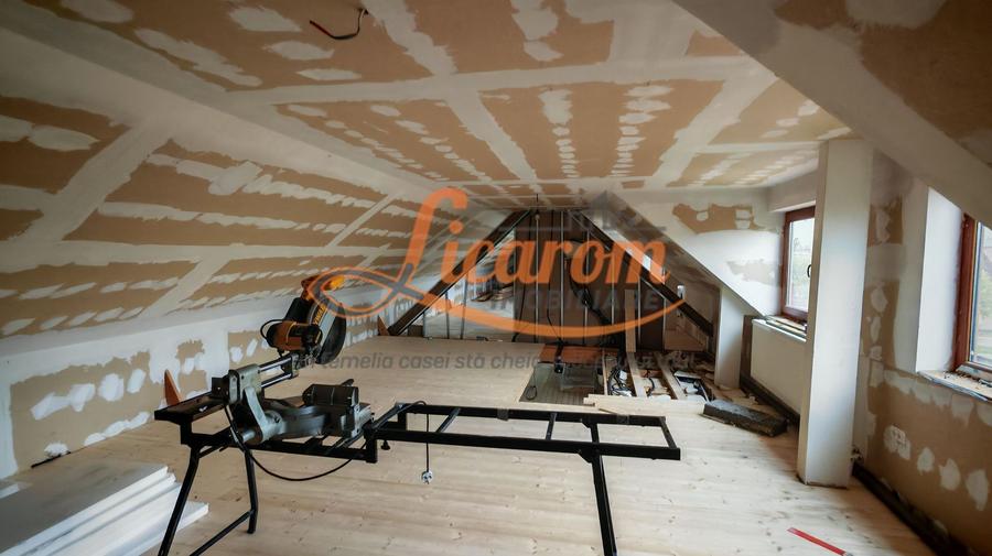 CASA SASEASCA comuna VULCAN,zona foarte buna,teren 3000 mp - 5