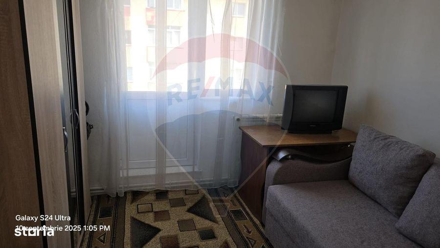 Apartament 4 camere de inchiriat in Radauti - 8