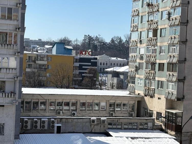 Vand apartament 3 camere, mobilat si utilat, ultracentral - 14