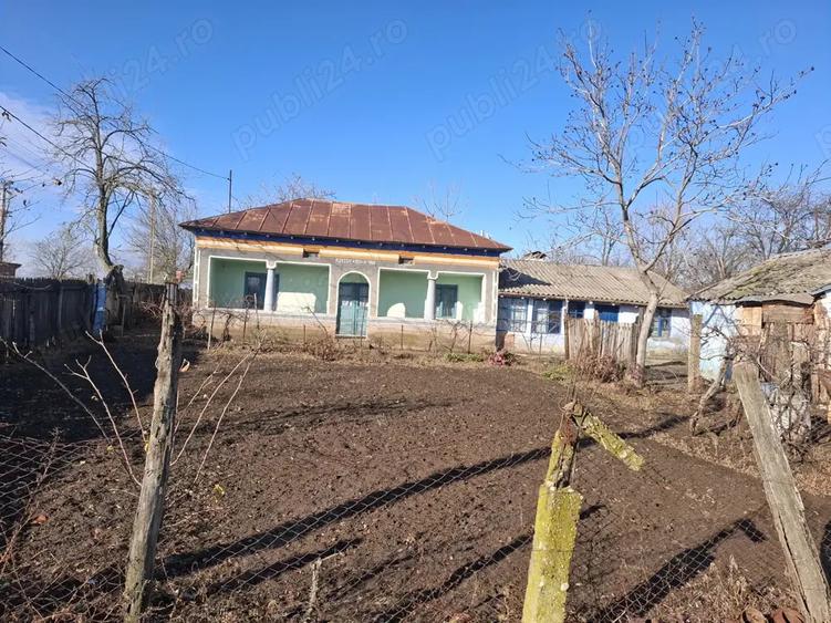 Se vinde casa Segarcea Deal, Teleorman - 1