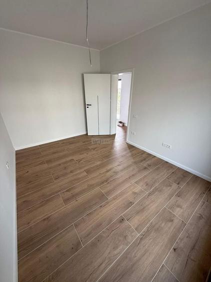 Vand Duplex pe parter 3 camere Mosnita Noua cu Canalizare Comision 0 - 11