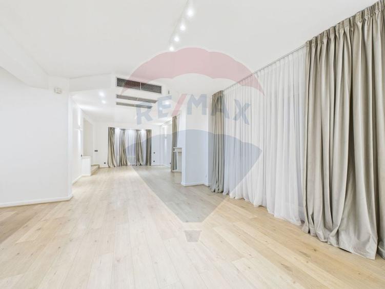 Casă / Vilă Pipera  cu 7 camere de închiriat - 10