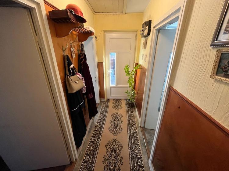 CASA de vanzare zona BANCA TRANSILVANIA  - 16