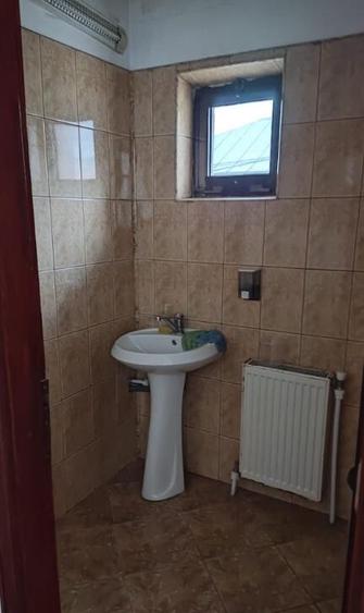 Inchiriem spatiu-birou- salon - 3