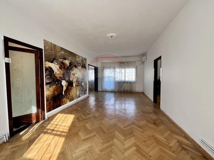 Apartament cu 4 camere nemobilat in P-ta Victoriei langa Orange - 5