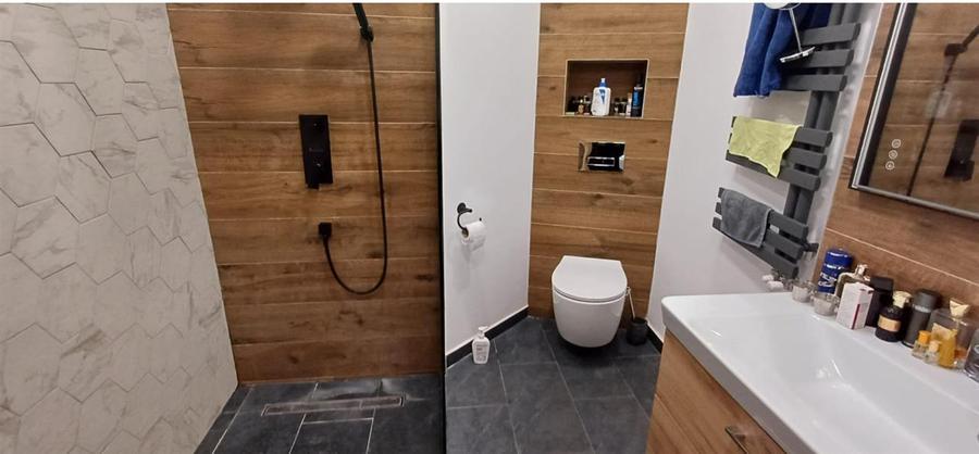 Apartament 4 camere cu curte proprie,la casa - 23