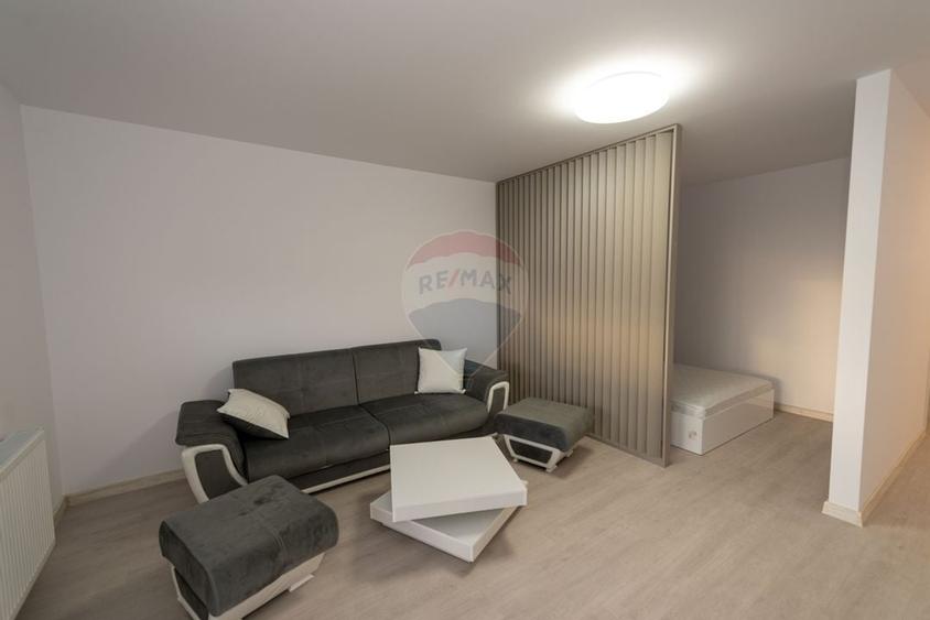 PRIMA INCHIRIERE Studio modern + balcon mare, Hils Splai, 60mp - 13