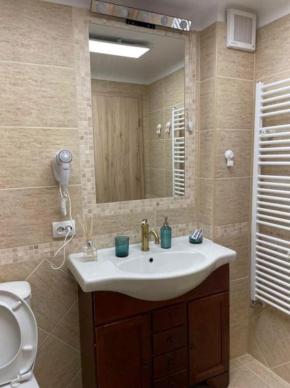 inchiriez apartament 2 camere la casa - 3