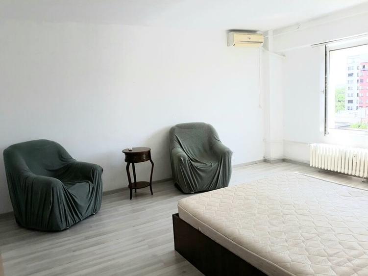 Barbu Vacarescu, Stefan cel Mare, stradal, 3 min de metrou bl mixt dec 40mp - 3