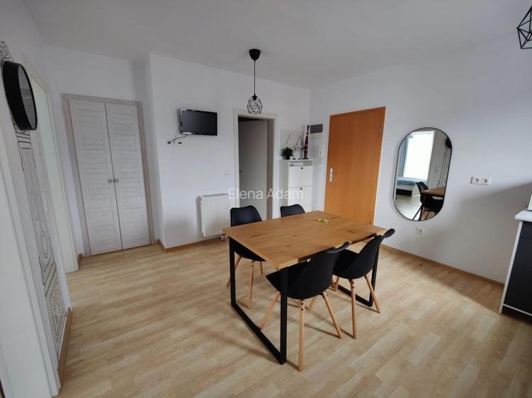 Apartament 2 camere/ Centrala / Balcon / Loc de parcare