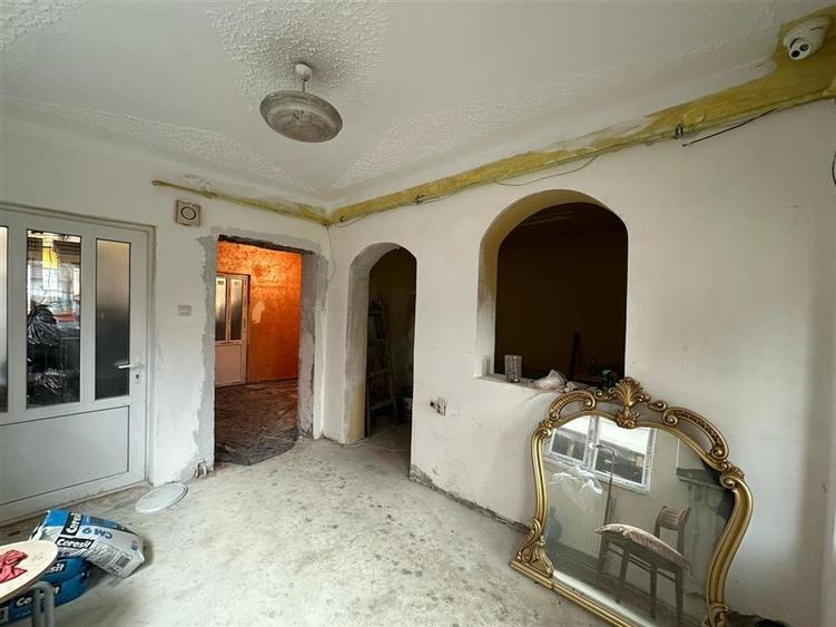 Casa individuala cu  3 camere si 360 mp teren zona Aviatiei - 17