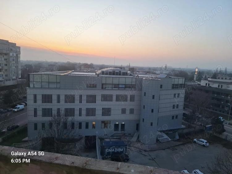Inchiriez apartament 2 camere central ! - 10