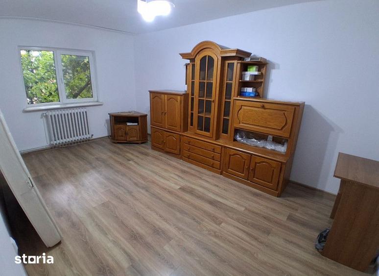 3 camere decomandat Pacurari Petru Poni 65 mp et. 1 Cod:160170 - 11