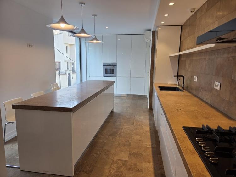 Apartament singur pe etaj, cu 4 camere, in imobil boutique - 8