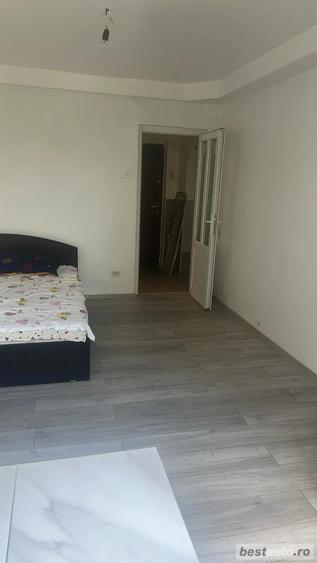 Apartament de Vanzare - 3