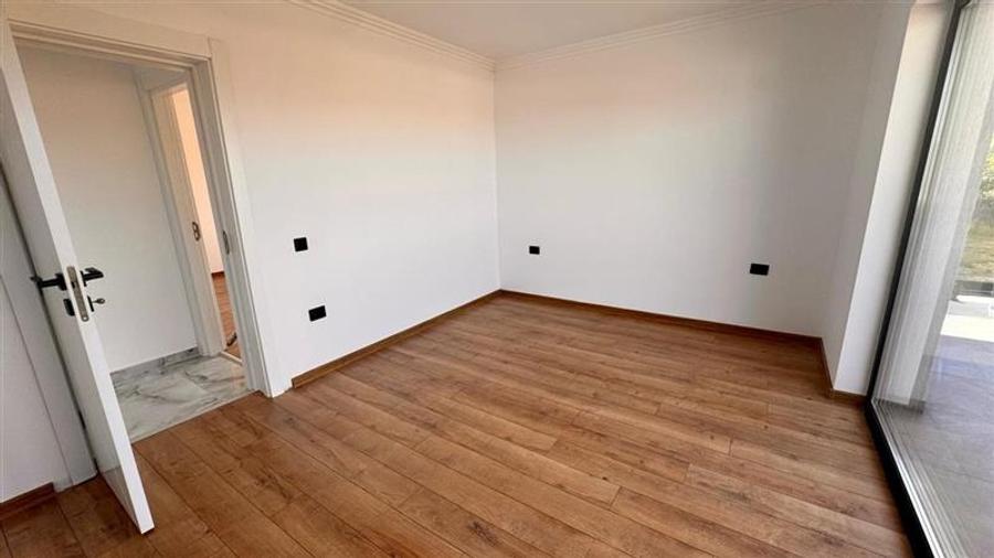 Vila tip duplex de vanzare in Rediu, design mediteranean, panorama catre Dealul - 8