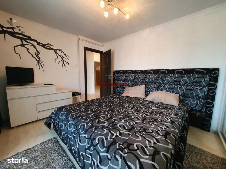 Dacia - Apartament cu 3 camere decomandate - doar termen lung - 1