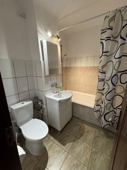 Inchiriere apartament 2 camere – Zona 9 Mai / Registrul Comertului - 4