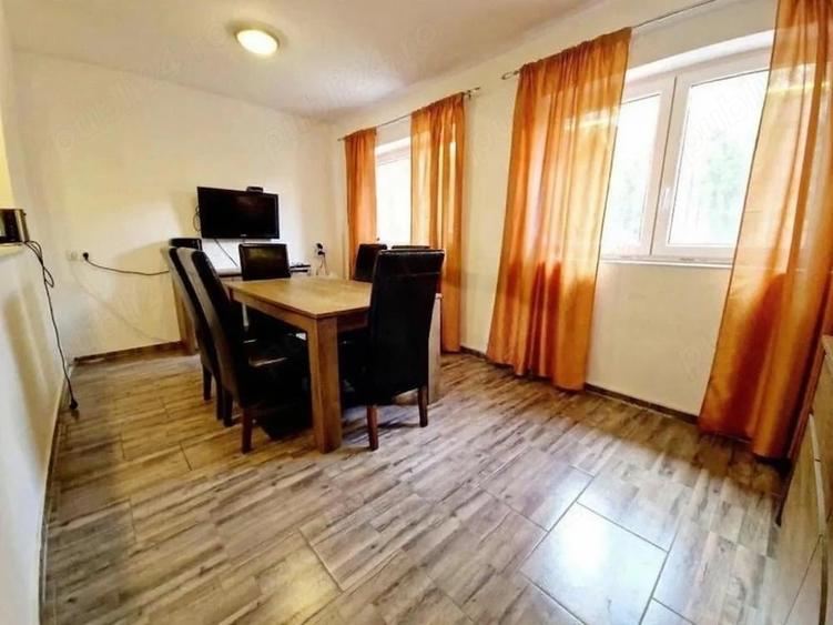 Centrul Craiovei: Casa cu 4 camere ?i 3 bai, 155 mp utili, teren 201 mp, an 2015 - 9