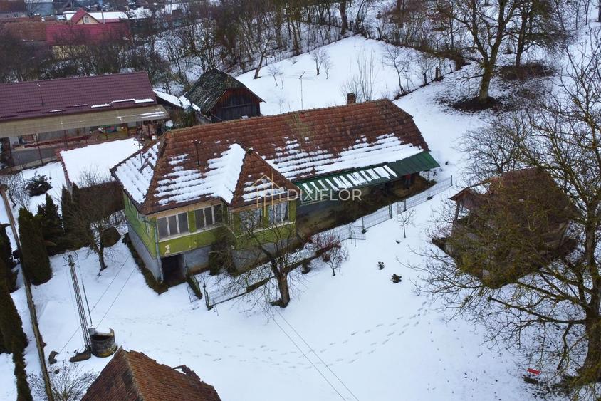 Casă cu teren generos | Sat Păingeni - 2