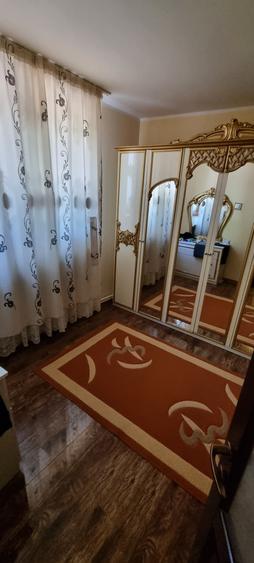 Casa cu etaj la strada zona Casa Lux - 5