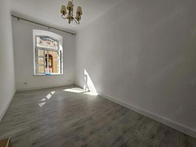 Cladire istorica! Complet renovat! Loc de parcare! - 9