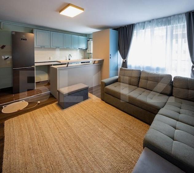 Apartament cu 3 camere, 2 bai, spatios si luminat, zona Tractorul - 1