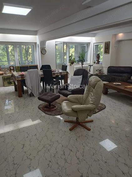 Inchiriez apartament cu 3 camere zona unirii fantani centru civic