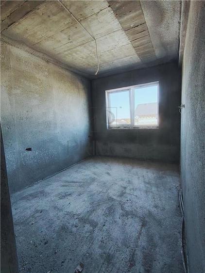 Duplex 5 camere - bucatarie inchisa - dormitor la parter - terasa mare - 8