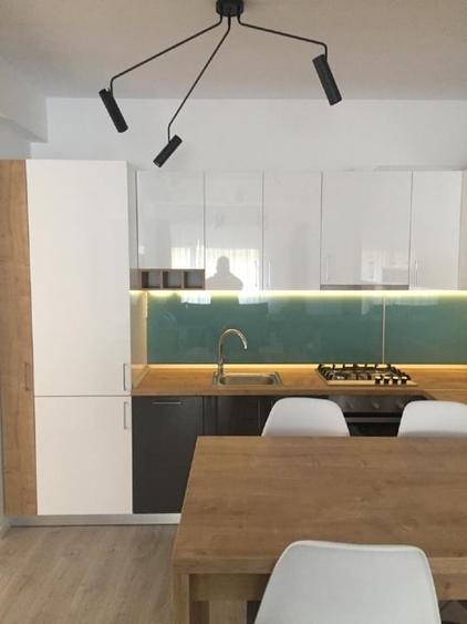 Inchiriez apartament 2 camere Cloreasca - 2