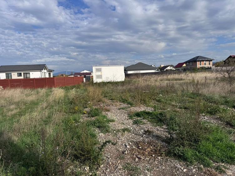 Teren dezvoltare rezidentiala Tarlungeni - zona Izvor - 4