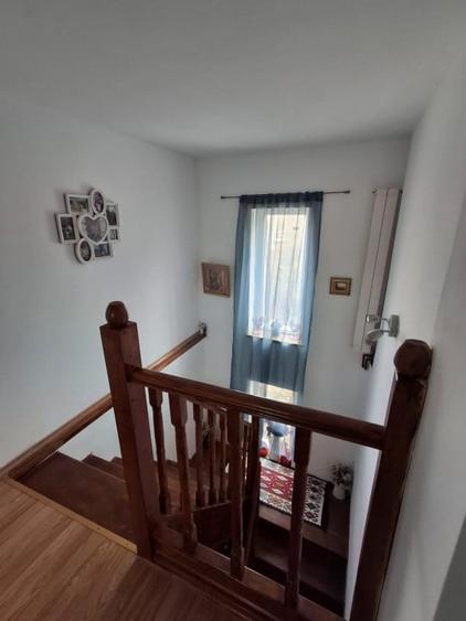 CASA INDIVIDUALA  in sat VLADICENI com. TOMESTI - 9