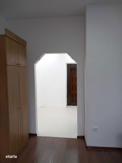 Camera camin Dacia zona Biserica Catolica - 2