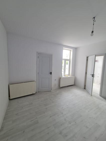Vanzare casa regim parter, in Galati, langa Spitalul CFR, sup. teren 170mp - 13
