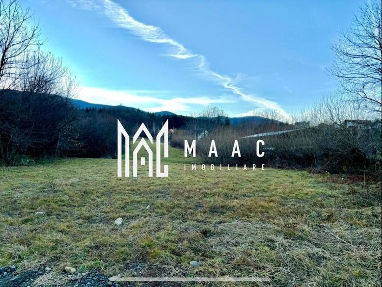 Teren Intravilan | 4700 MP | 2 fronturi stradale | Sadu - 1
