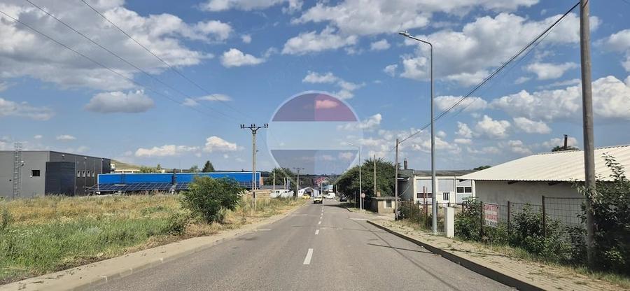 Teren de 430 mp, în Calea Romanului
