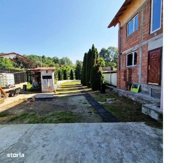 Casă cu 4 camere în Provița de Sus