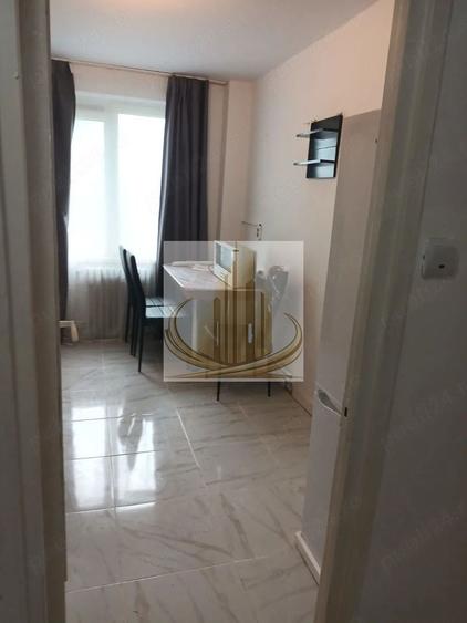 Apartament cu 4 camere decomandat, mobilat în Medicină