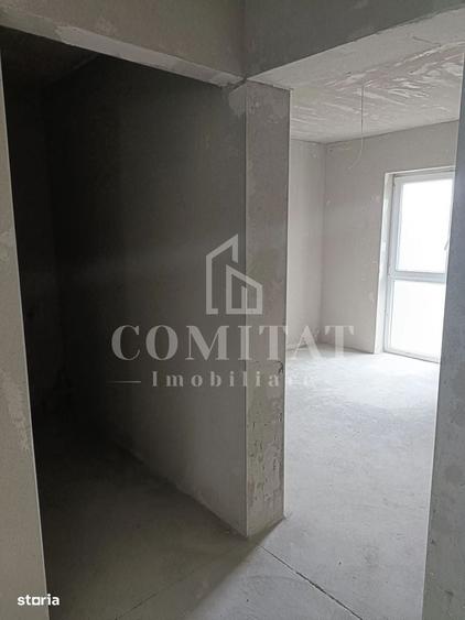 Casă cu 4 camere cu Teren 200 Mp în Central