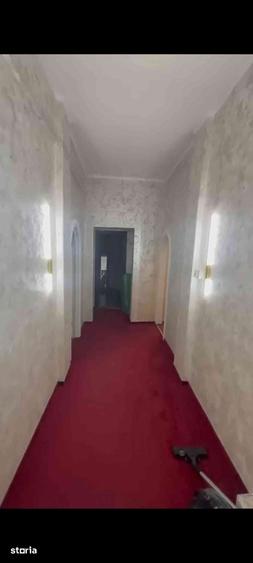 Apartament cu 7 camere în Central
