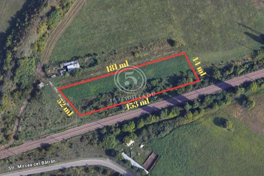Teren Construcții intravilan de 7500 mp, în Est