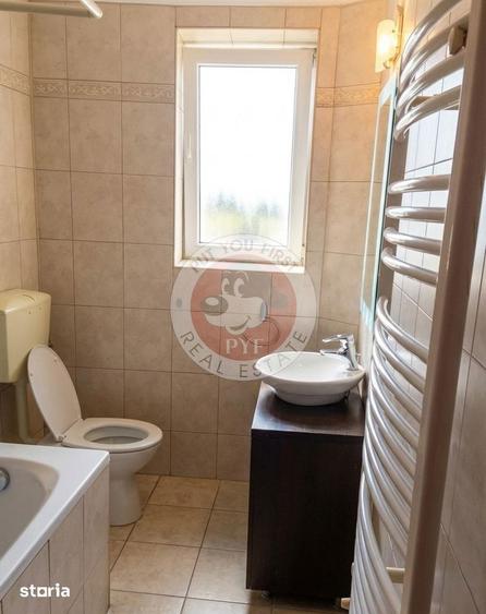 Apartament cu 5 camere decomandat în Romană
