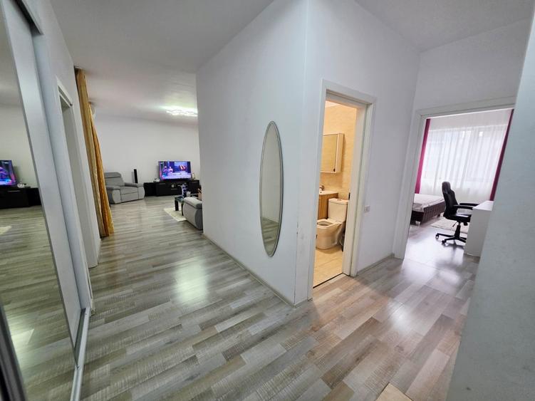 Apartament cu 2 camere decomandat în Vest