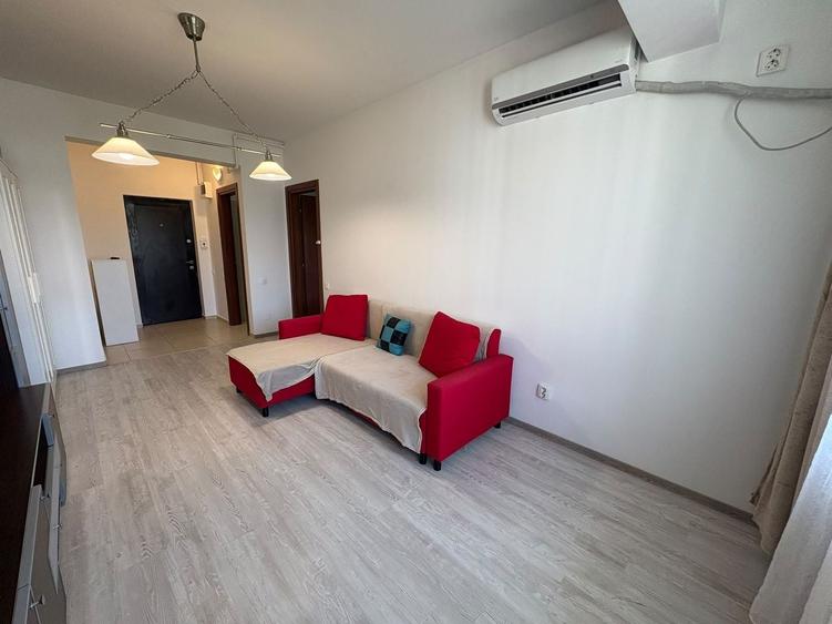Garsonieră decomandată, mobilată în Central