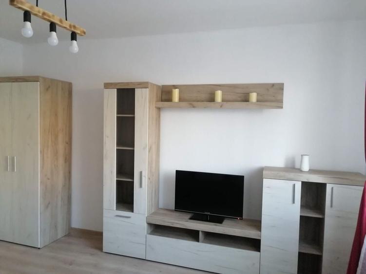 Garsonieră decomandată în Lazaret